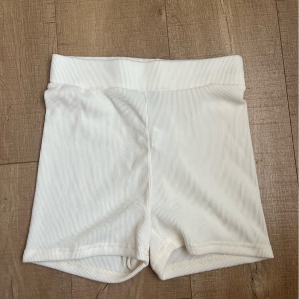 White shorts in Size small